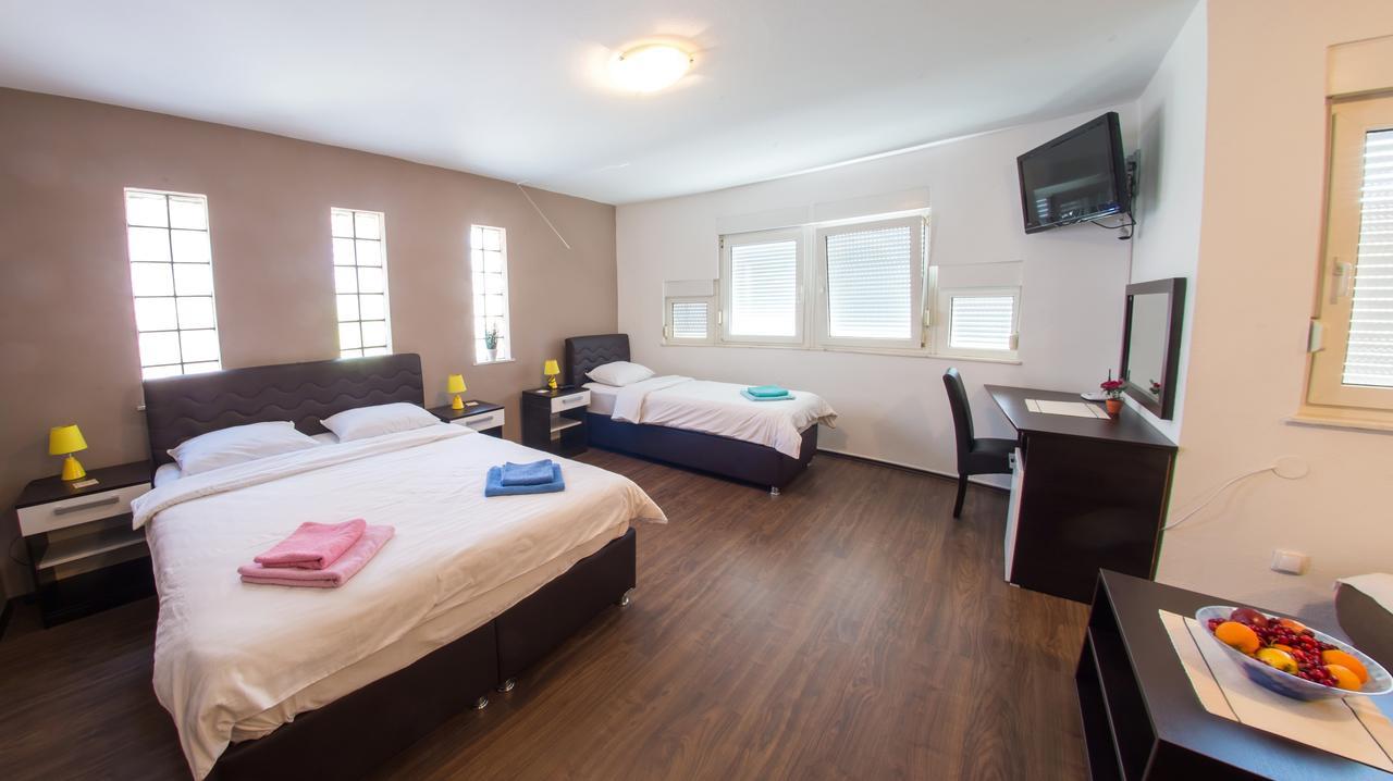 Guesthouse Stari Grad モスタル エクステリア 写真